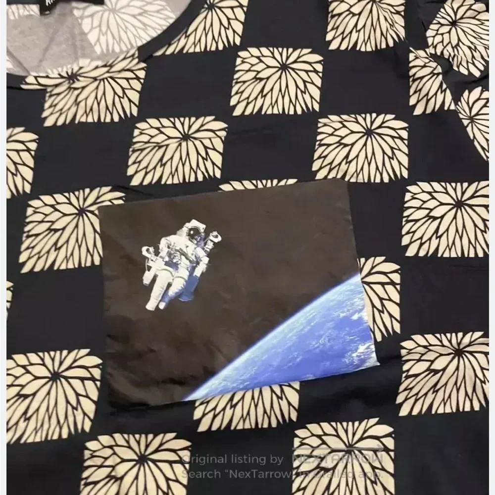 Raf Simons Black and Cream Checkerboard Tee with Patch Pocket. Size M - Picture 3 of 10